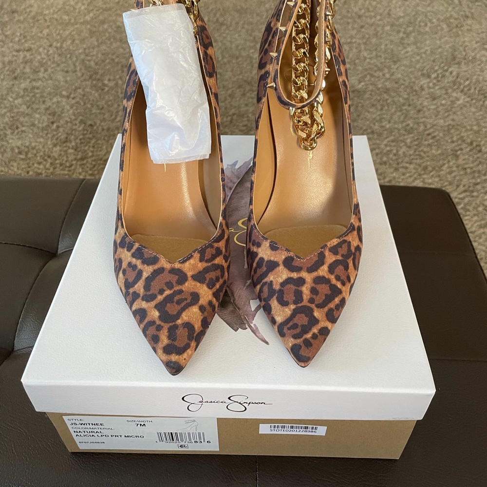 Jessica Simpson Women's Witnee High Heel Pump Leopard SZ 7. NIB. $29 - Picture 5 of 6